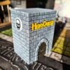 20260106_133208 Boîte à Cartes HeroQuest Artisanale — Rangement Premium 3D