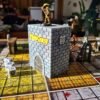 20260106_133748 Boîte à Cartes HeroQuest Artisanale — Rangement Premium 3D