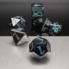 fd2b2766-93fd-4e8e-855a-ae01d25e2e9f Set de Dés JDR en Métal – L’Obsidienne des Abysses